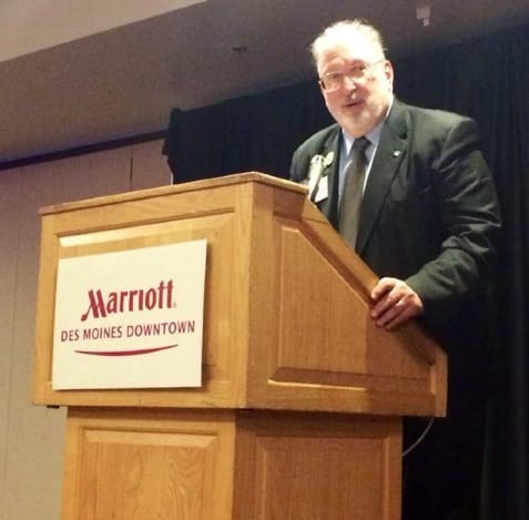 First Amendment Rights advocate and nationally syndicated radio talk show host Jim Bohannon was the guest speaker at the 2014 annual banquet.