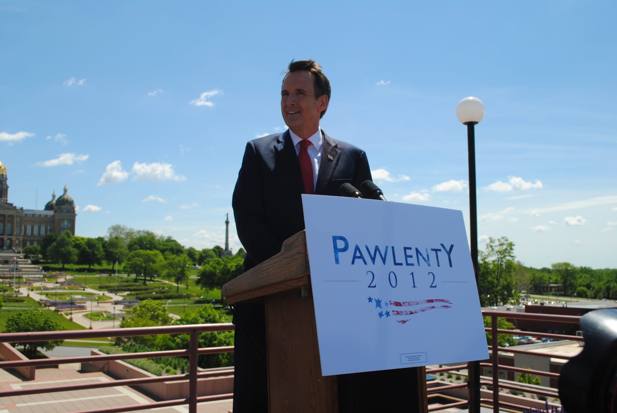Tim Pawlenty speaks in Des Moines