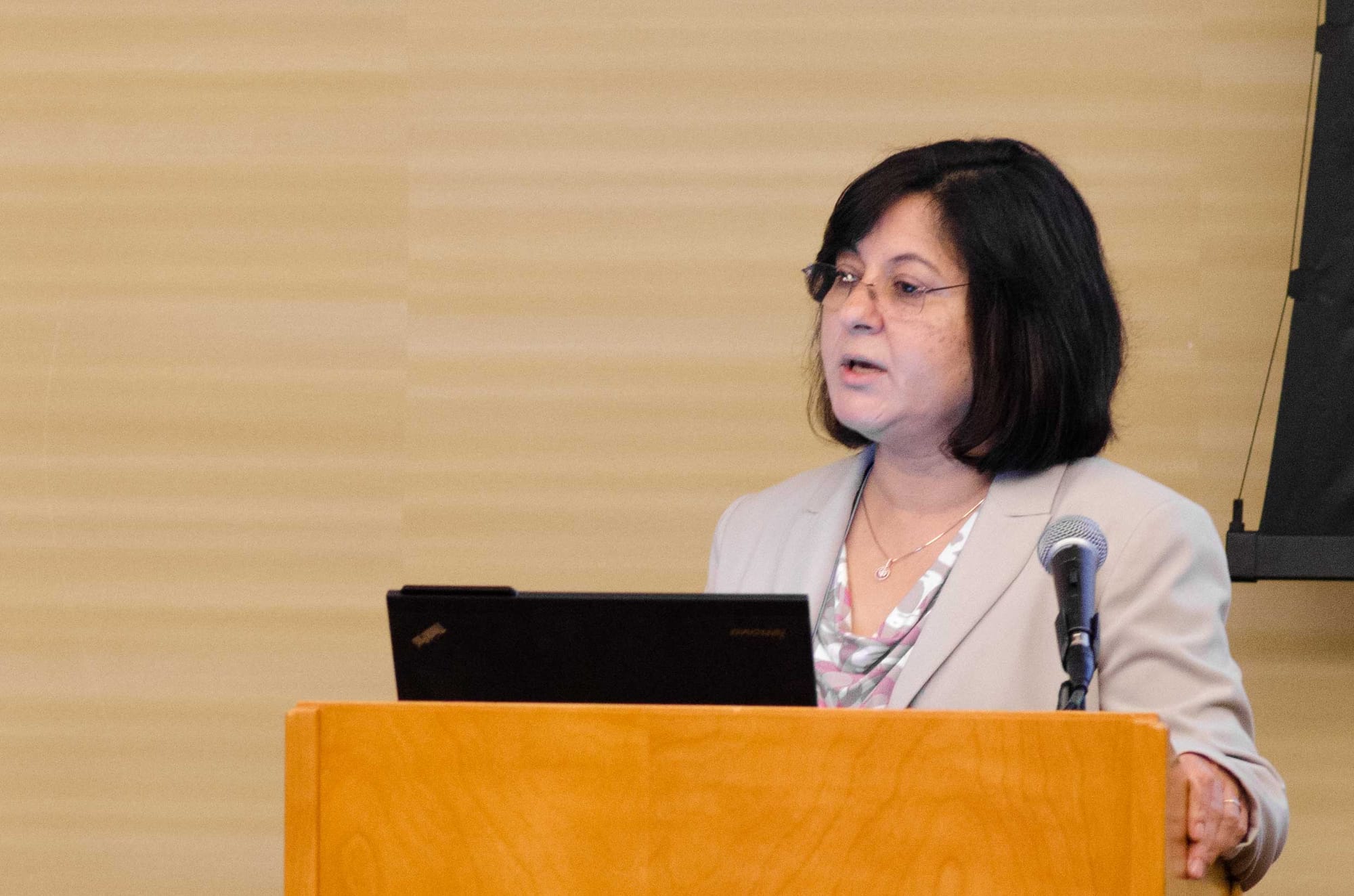 Madhu Khanna, University of Illinois, discusses the role and effects of bio-fuels in agribusiness.