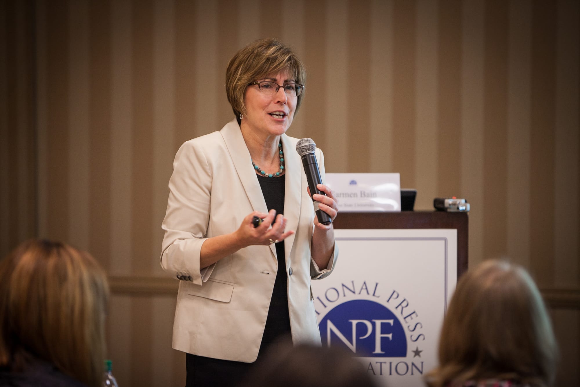 Carmen Bain takes questions during her talk about GMOs and labeling on July 21, 2015. Bain is an associate professor in the department of sociology at Iowa State University.