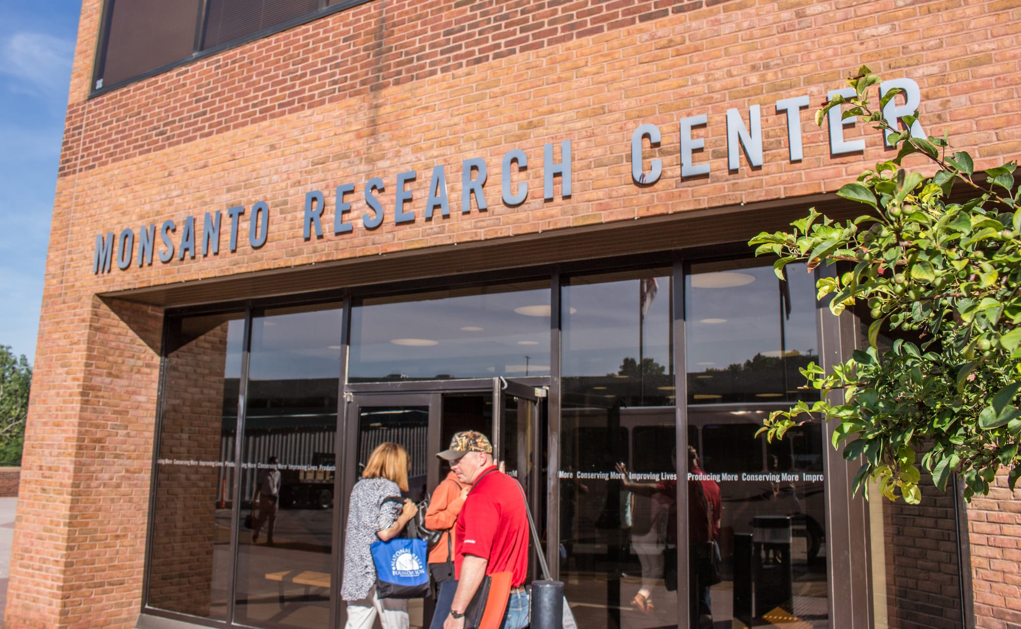 The entrance to Monsanto's Chesterfield Village research facility.
