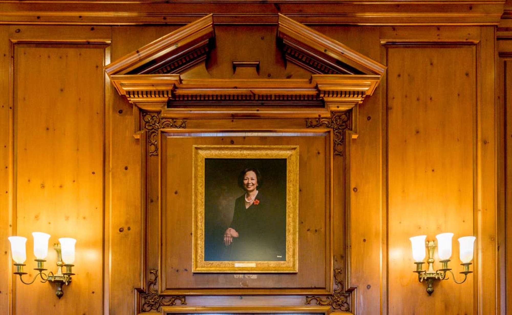 A portrait of former UIUC Chancellor Phyllis Wise on Nov. 3, 2015. 