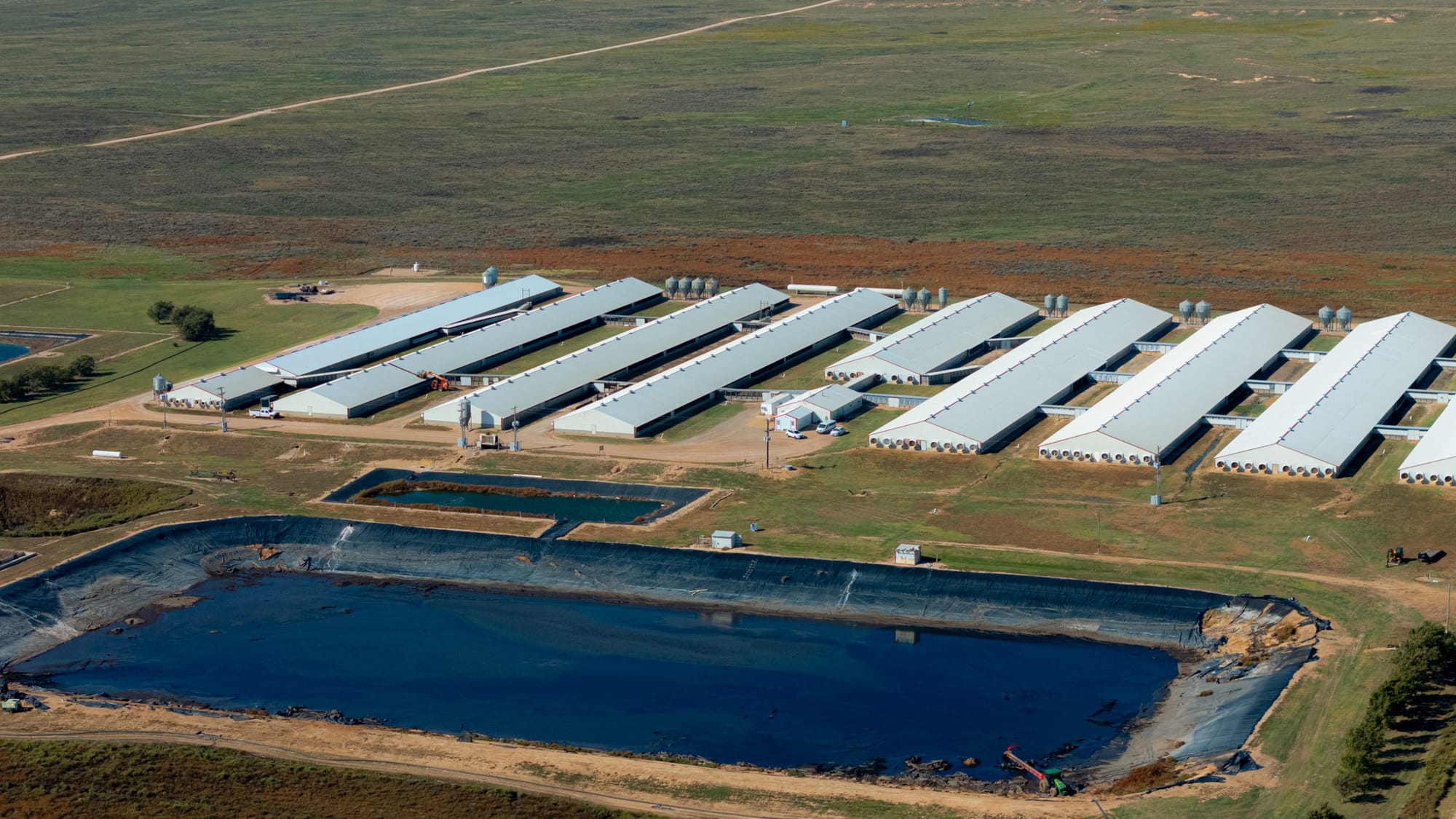Oklahoma’s ban on Chinese-owned farmland made an exception for Smithfield Foods