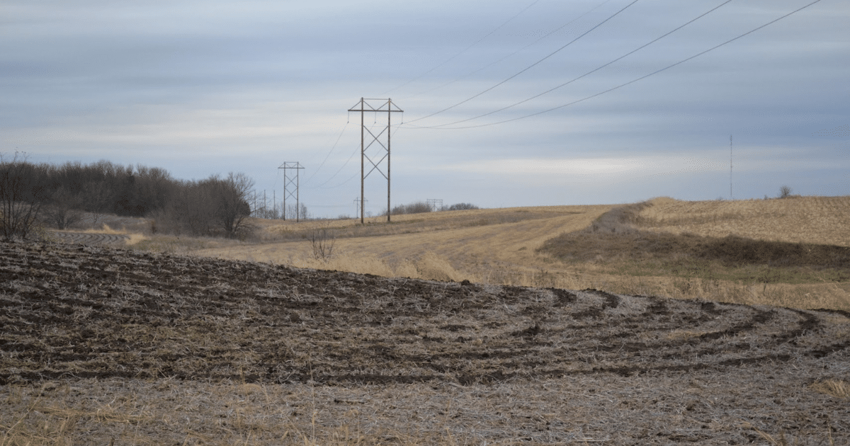 Factory farms in Iowa generate 110 billion pounds of manure per year. No one tracks where it’s going.