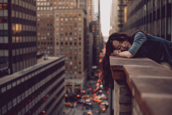 How sleep and mental health affect each other