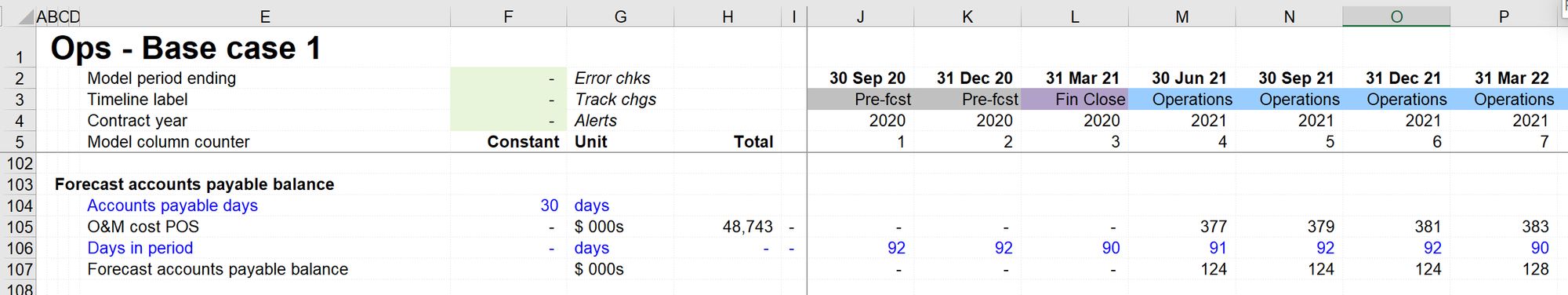 Financial Modelling Handbook - example calculation block to show the difference bewteen constant and series line items