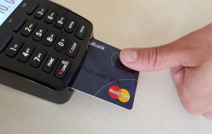 Samsung y Mastercard lanzarán una tarjeta bancaria con sensor de huellas