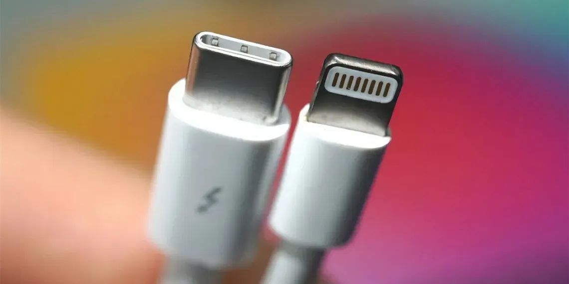 Estados Unidos quiere prohibir el puerto Lightning y el cargador del iPhone