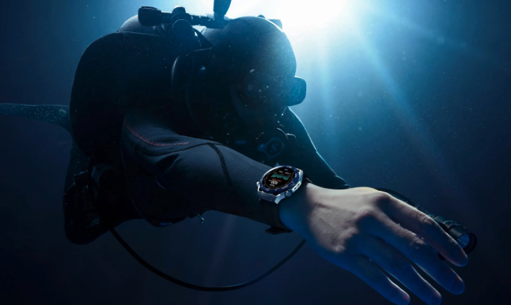 ¿Puedes nadar en el mar con un smartwatch? Esto es todo lo que debes saber