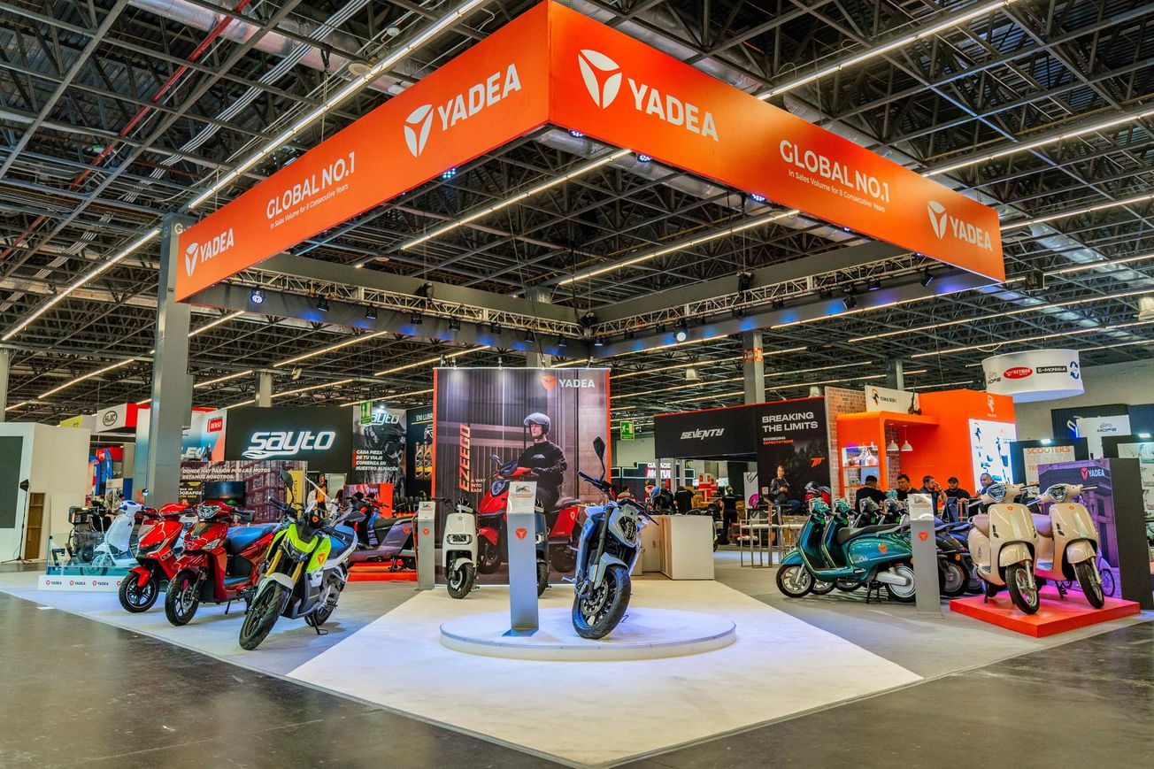 Yadea lanza la GFX6 y participa en la Expo Moto 2025
