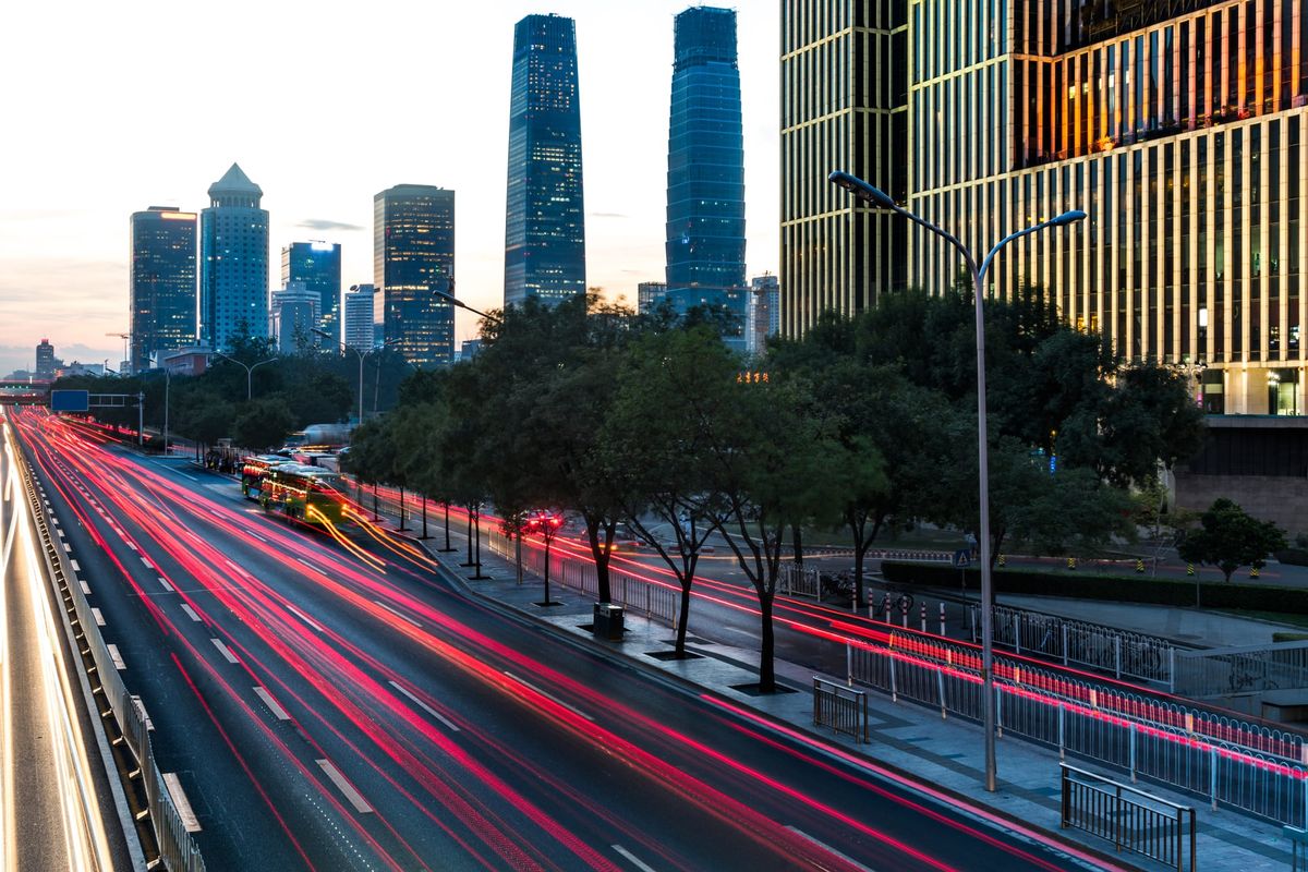 Chin Liposuction and Neck Lift Combo in Los Angeles: Is It Right for You?