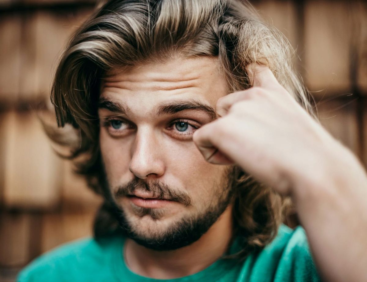 What to Bring to Your Plastic Surgery Consultation: Complete Checklist (2025)