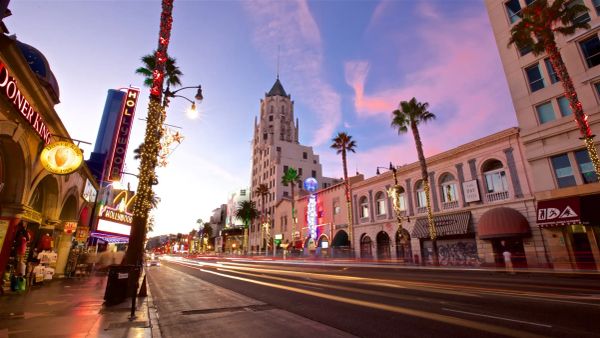 Eyelid Surgery Recovery Tips in Los Angeles (2025 Guide)