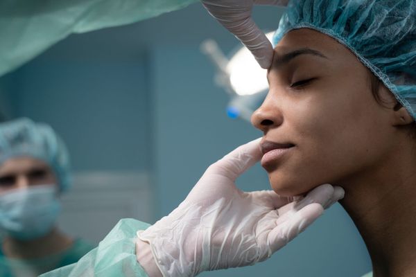 Septoplasty Rhinoplasty in Tampa: Breathing & Aesthetic Benefits