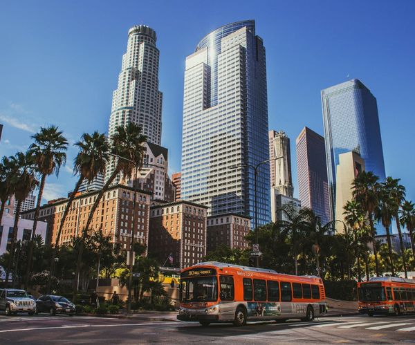 Best Breast Lift Surgeons in Los Angeles (2025 Guide)