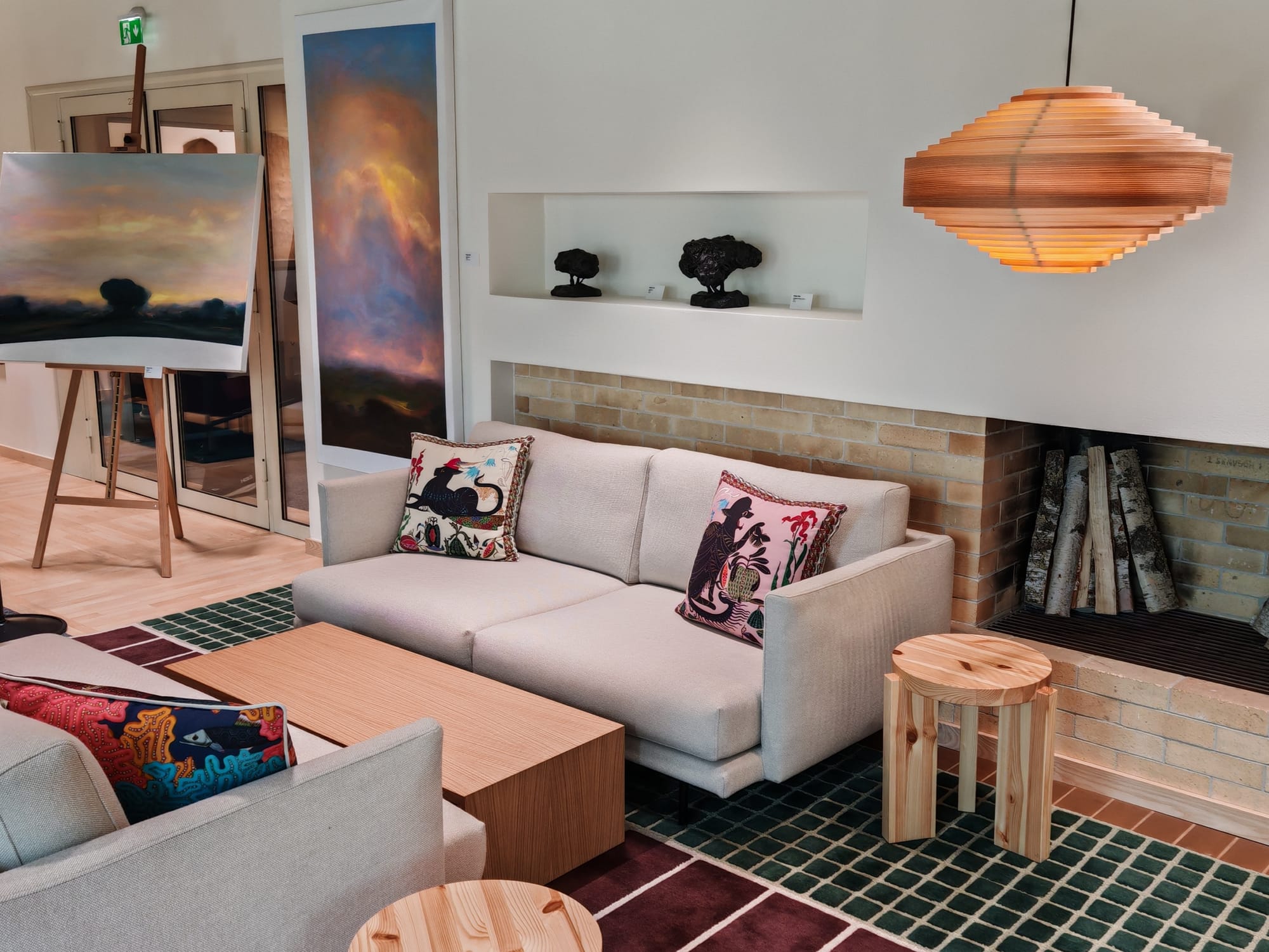 Heikki Marila and Peter Frie artworks in the presidential residence’s takkahuone (fireplace room).