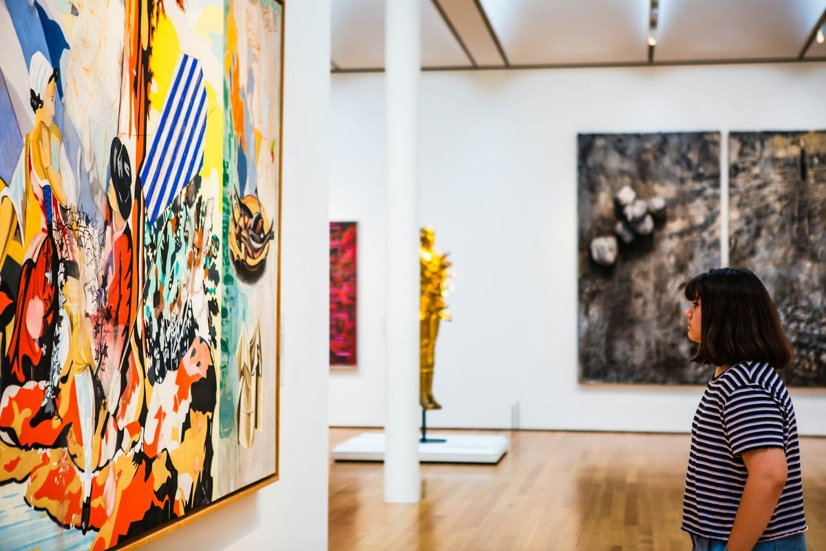 Collectors Behaviour: Wealth on the Wall