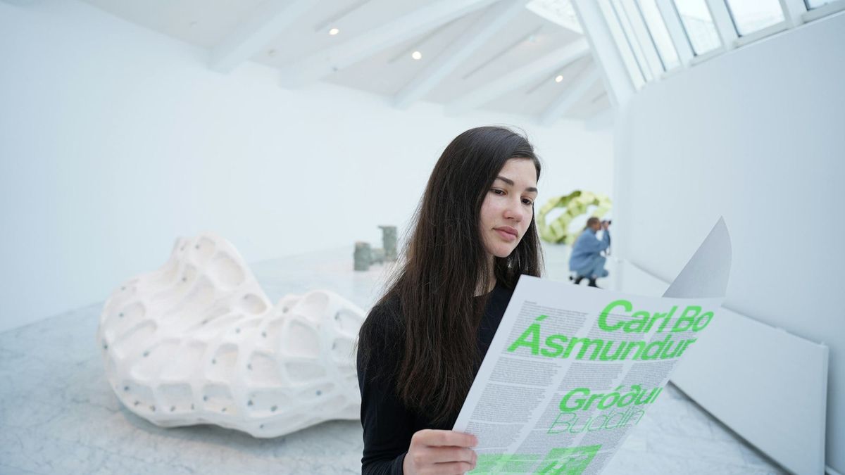 ART Walkway art news magazine focused on institutions, policy, and cultural structures.