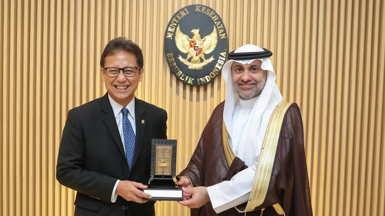 Fahad AlJalajel with HE Budi Gunadi Sadikin in Jakarta, advancing Saudi–Indonesian healthcare cooperation.