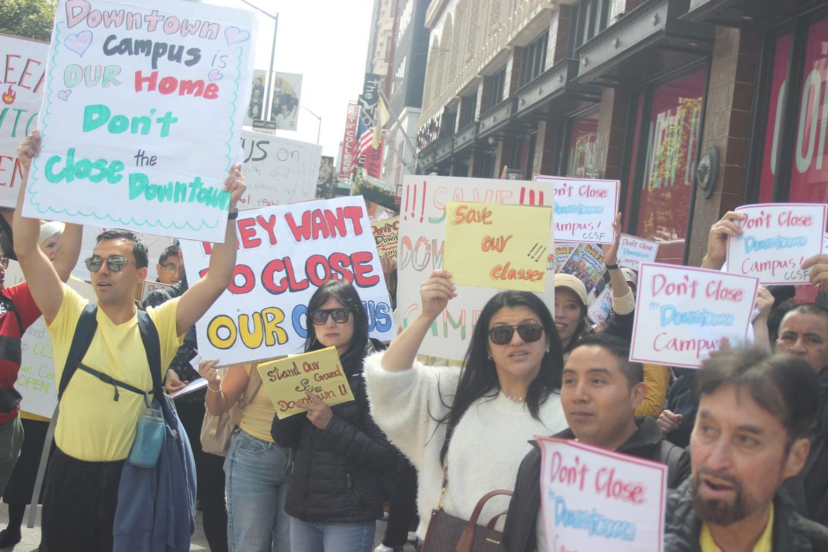 Students, Faculty Rally Against End of Classes at Downtown Center