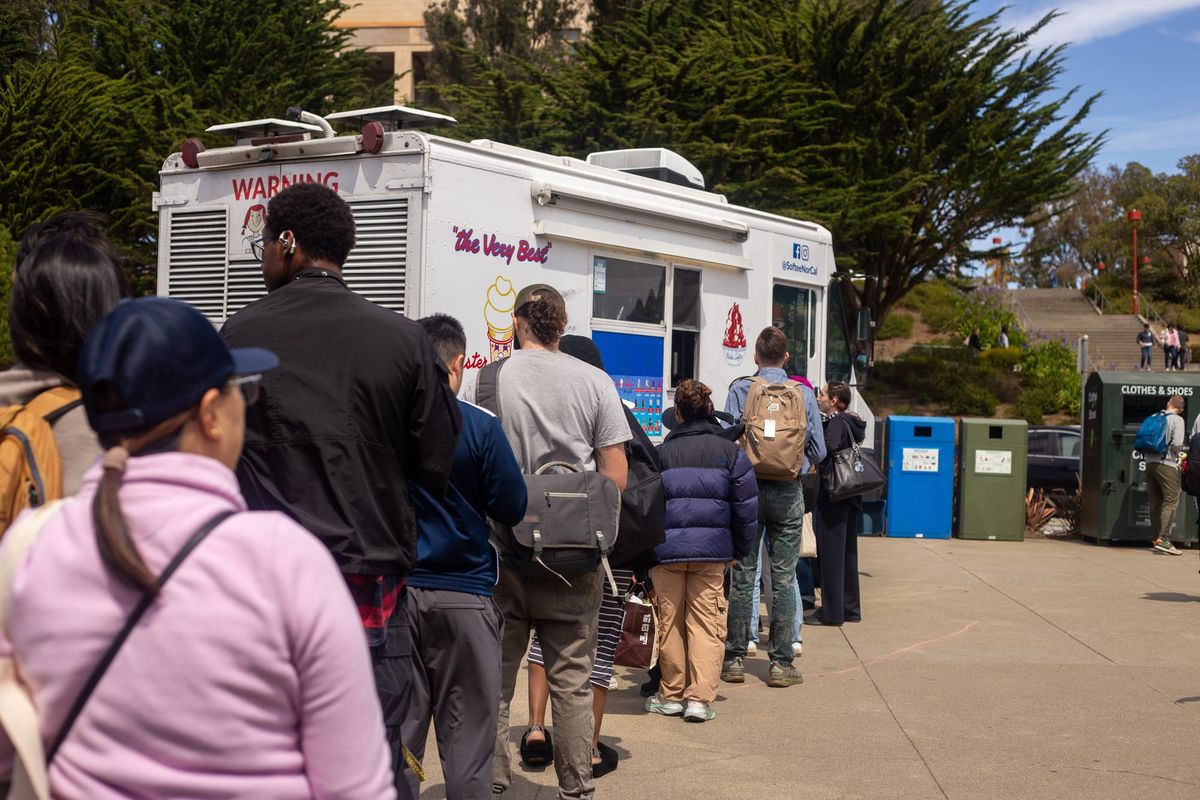 Games, coffee, and a whole lot of ice cream: Welcome Day at Ocean Campus