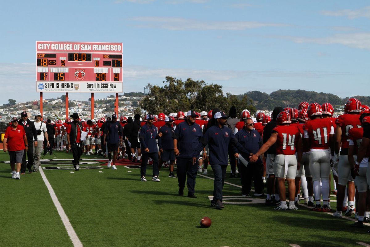 American River Dammed in Comeback Victory for Rams