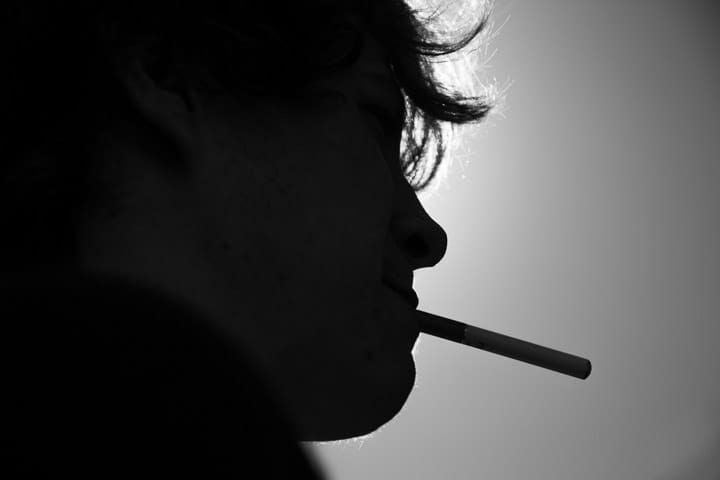 Policy proposes considering electronic smoking devices the same as cigarettes