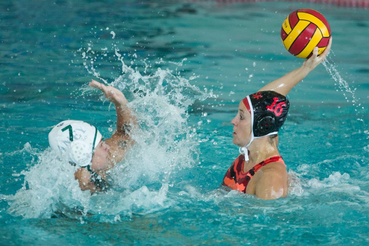 City College wins 16-5 in Water Polo against Laney College