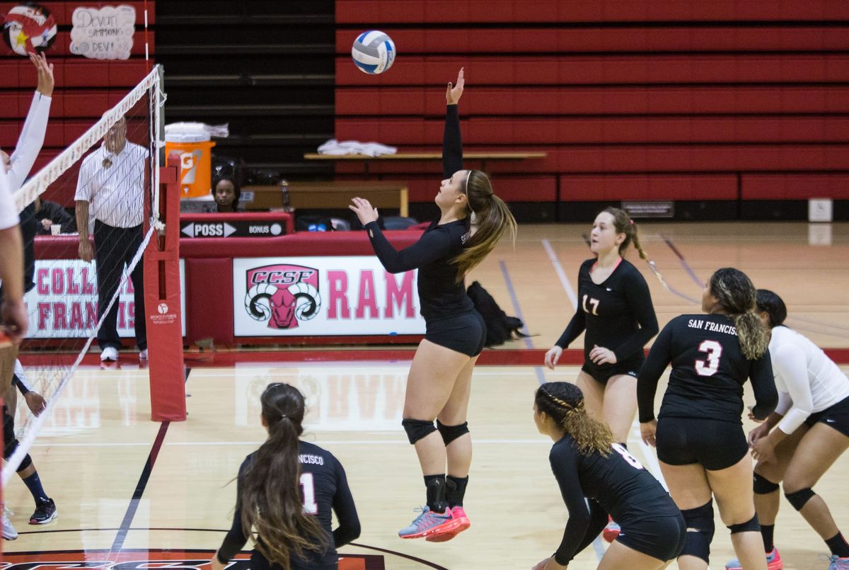 Women’s Volleyball Undaunted by Injuries, Shuts Out Monterey