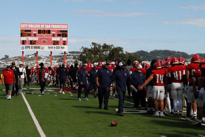American River Dammed in Comeback Victory for Rams