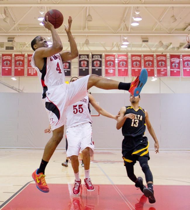 No.1 ranked Rams win 27th straight game