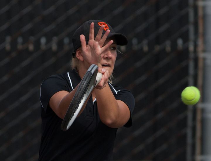 Women’s tennis ranked third place following tiebreaker