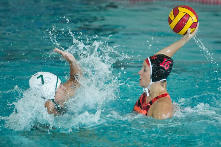 City College wins 16-5 in Water Polo against Laney College