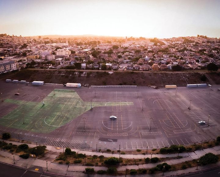 Students Living In RVs Develop Community At Ocean Campus