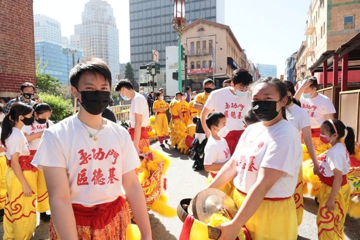 Autumn Moon Festival Entices  Crowds Back to Chinatown