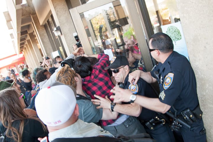 2014-03-13-CCSF-Protest-Rally-Police-Agrella-Santiago-Mejia-The-Guardsman-106