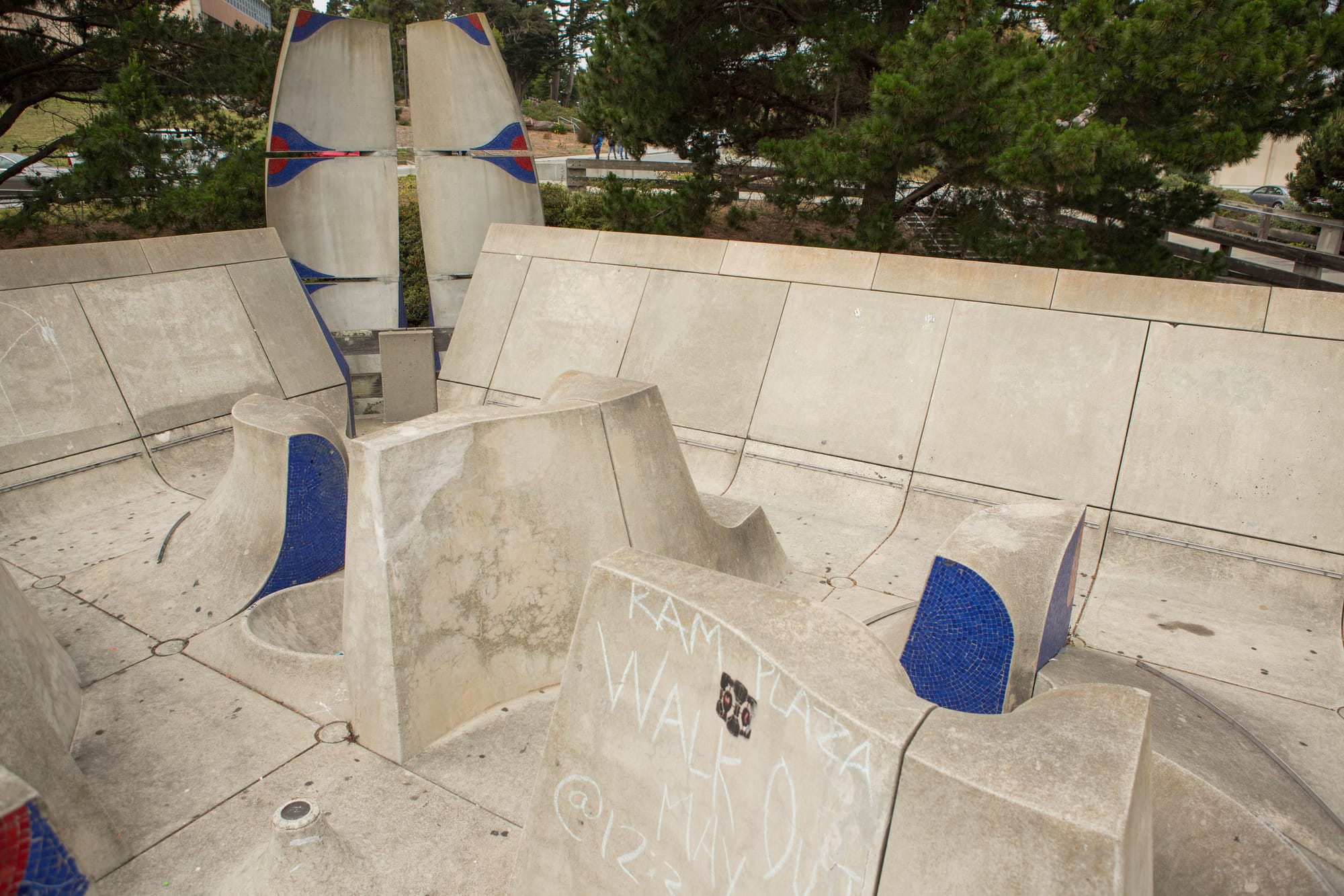 Memorial and Wildflower Garden dedicated to Austin White aka “The Maze,” at City College Ocean Campus. (Photo by Khaled Sayed) 