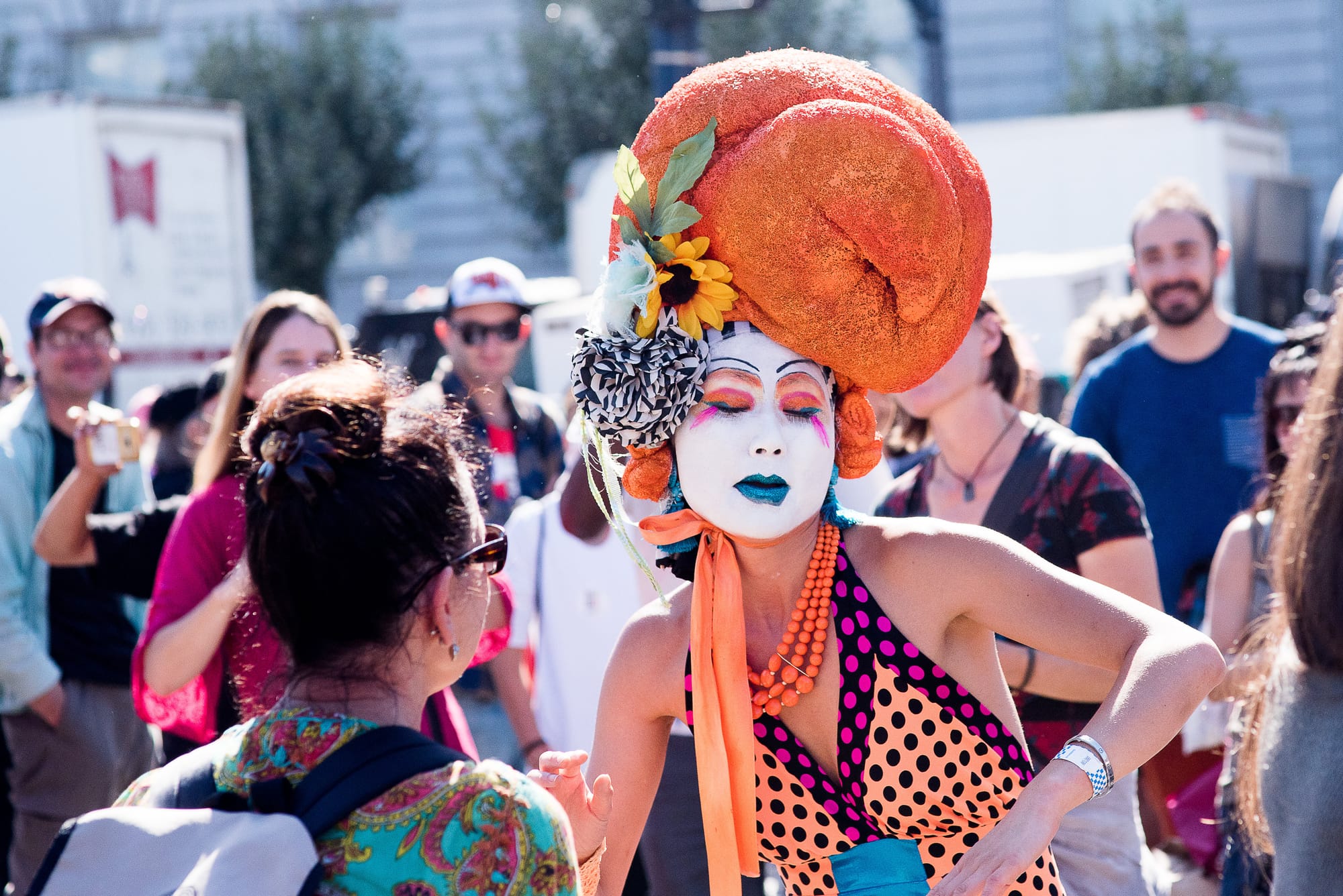 Dancer with crowd at Civic Center counter-demonstration. (Photo taken on Aug 26 2017 by Otto Pippenger.)