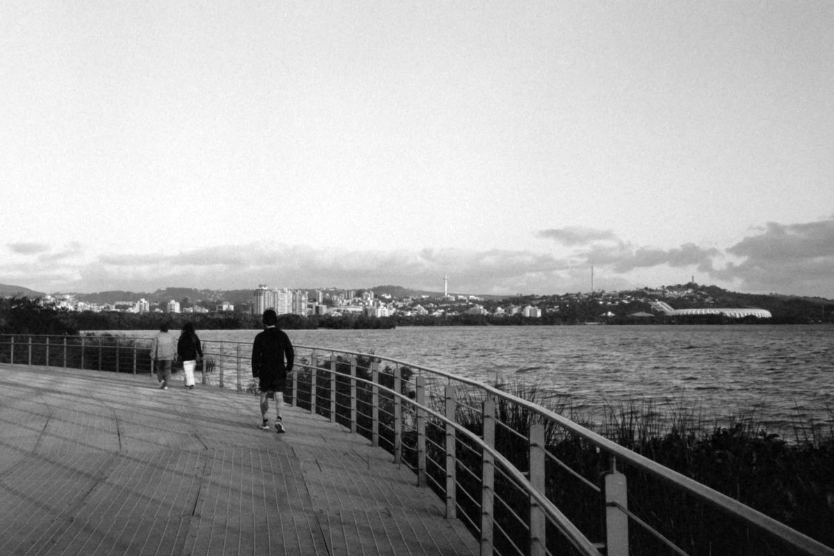 [en] May: On the Edge of Guaíba