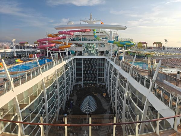 Mamma MIA, her we go again: 4-Netters cruise på Allure of the Seas