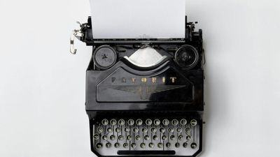 Curriculum
                        