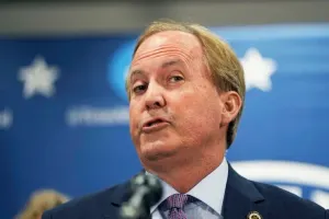 Paxton's latest eyebrow-raising gambit to grab national, mainstream GOP donor support