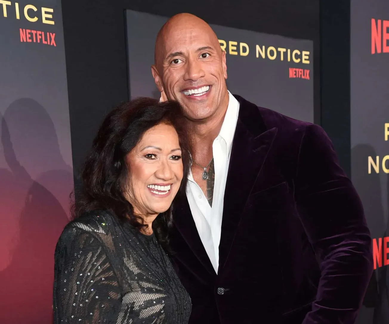 Dwayne Johnson Surprises His Mum with a New Car For Christmas!