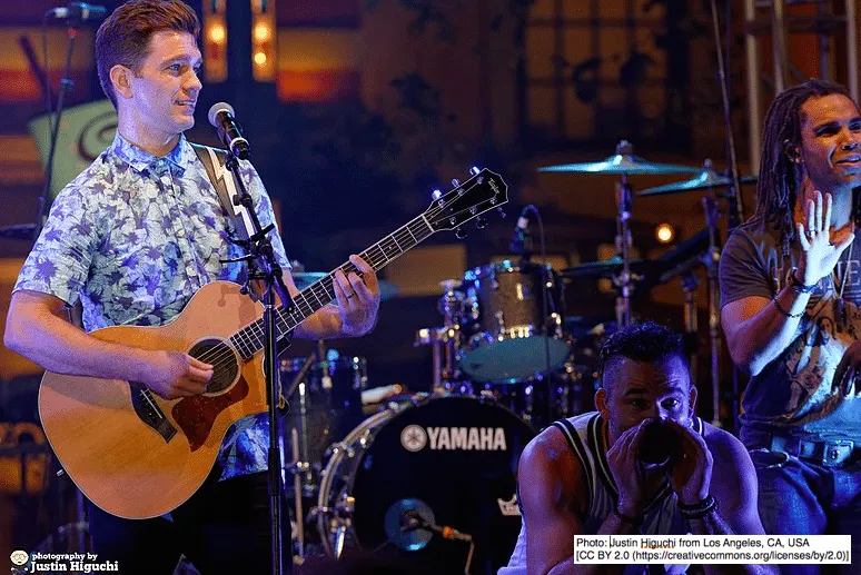 Andy Grammer, Photo by Justin Higuchi from Los Angeles, CA, USA [CC BY 2.0 (https://creativecommons.org/licenses/by/2.0)]