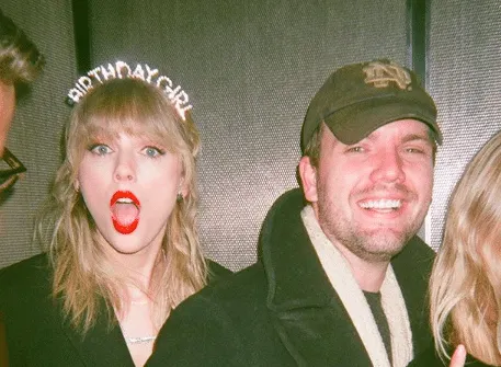 Photo via @TaylorSwift/Instagram