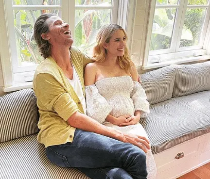 Emma Roberts and Garrett Hedlund (Photo: @emmaroberts/Instagram)