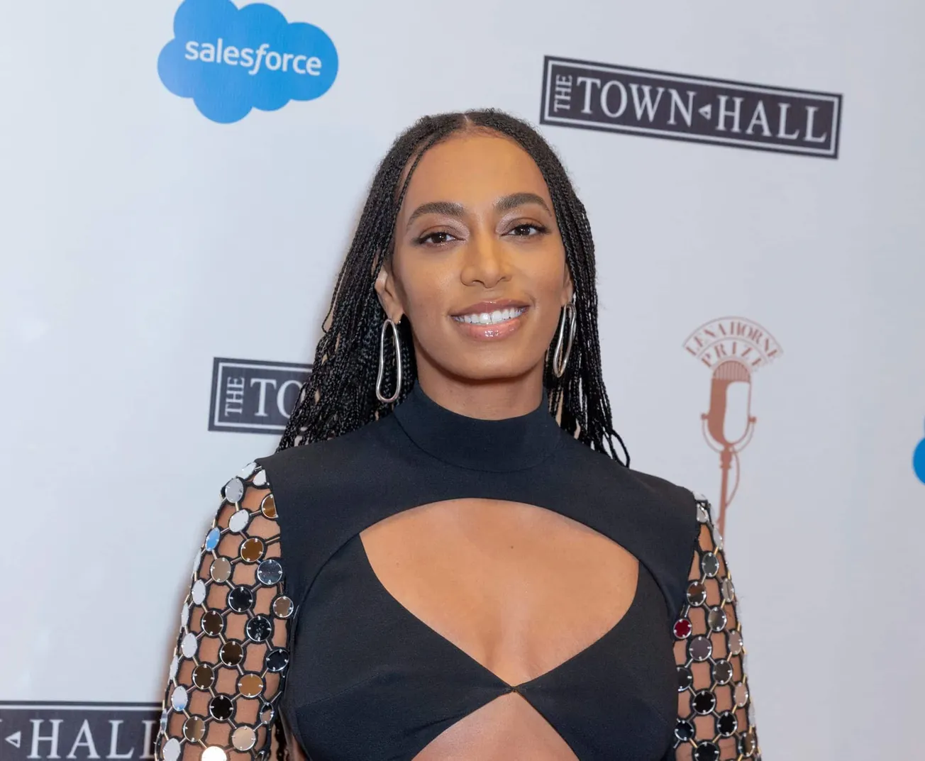Beyoncé Celebrates "Visionary" Solange