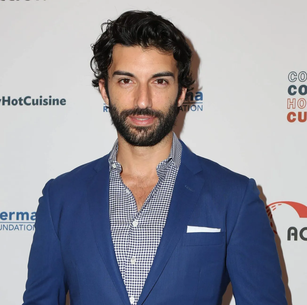 Justin Baldoni at a red carpet