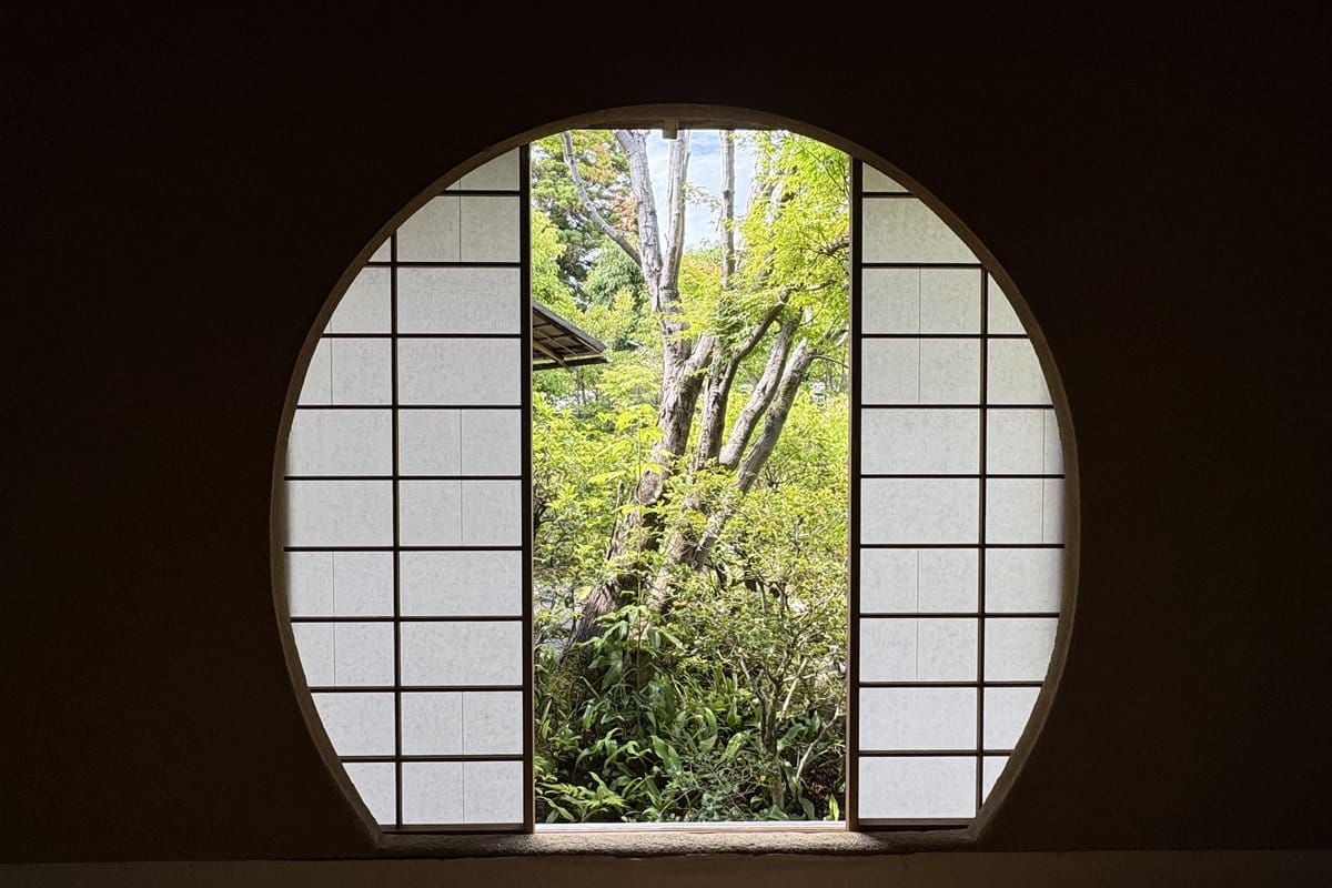 Why Foreign Executives Keep Failing in Japan —                         And What It Actually Takes to Close