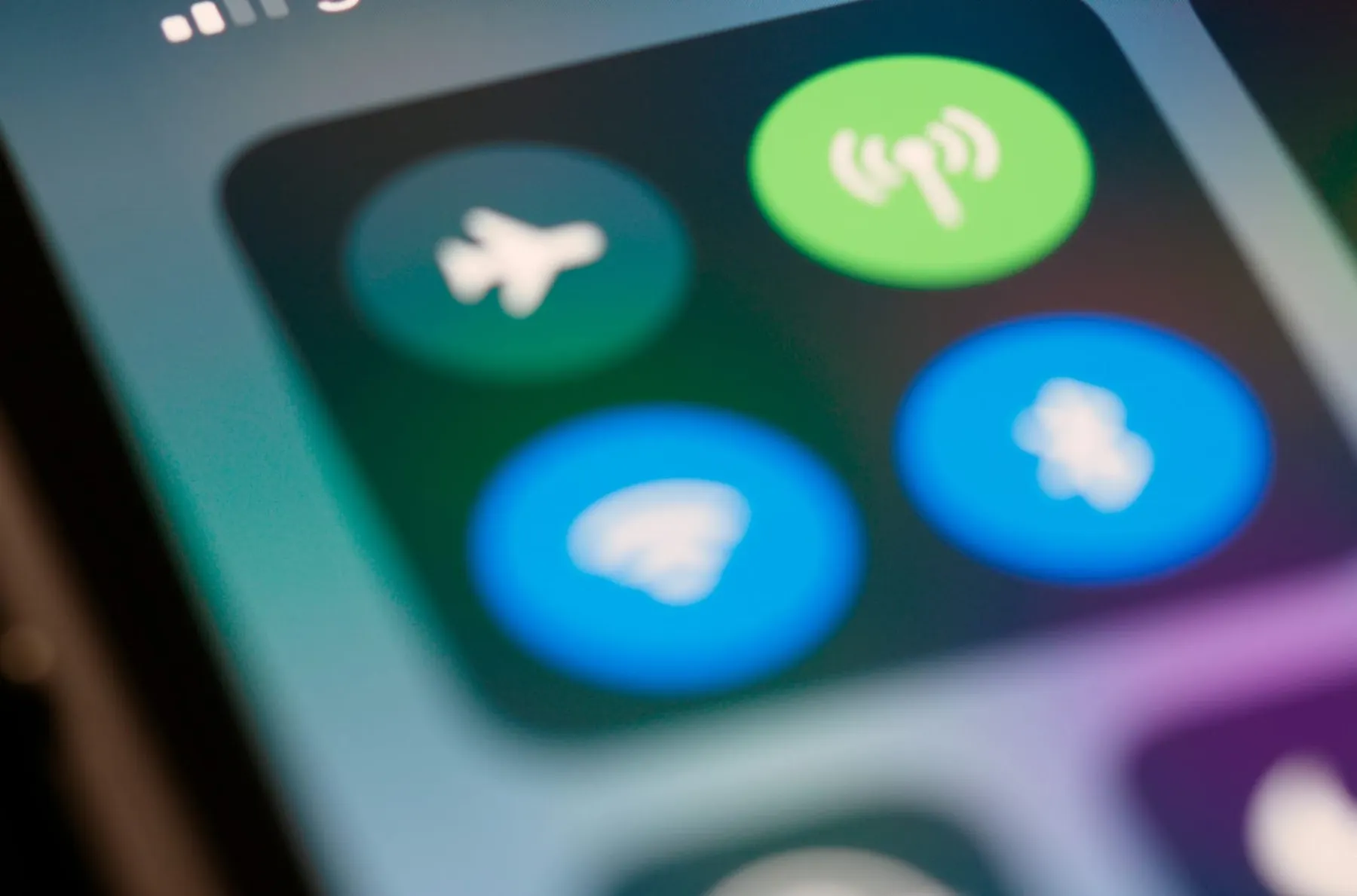 Bluetooth bağlantısını açık tutmak bataryaya zarar verir mi?